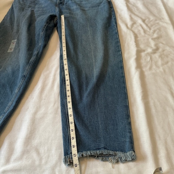 NEW Old Navy 22 Extra High Rise Ski-Hi Straight Jeans Raw Hem - Picture 7 of 8